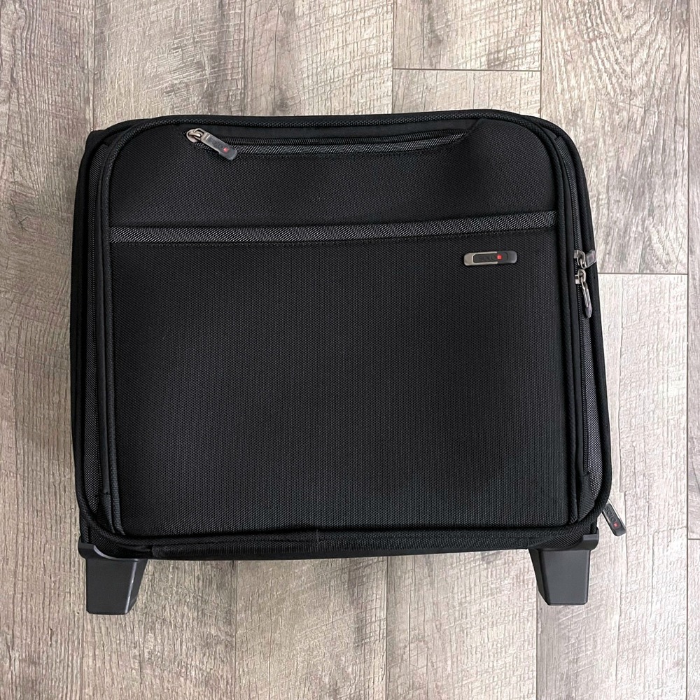 Solo New York Rolling Laptop Case Black Mobile Office Briefcase with Wheels
